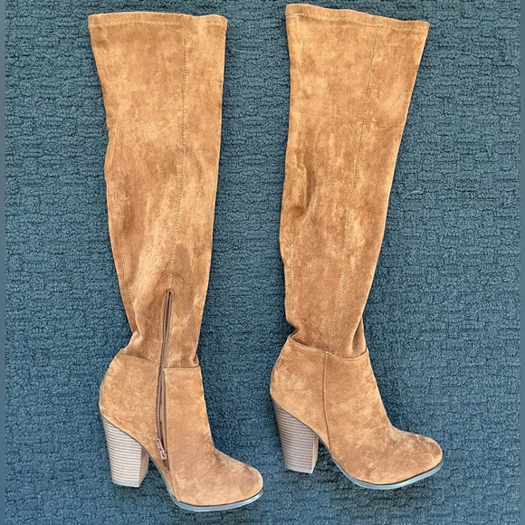 Women’s Over-the-Knee Stacked Heel Boot - Picture 1 of 2